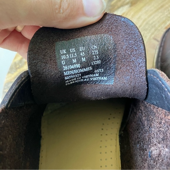 Clarks Originals | Waxed Full Grain Leather Desert Boot - Picture 8 of 9